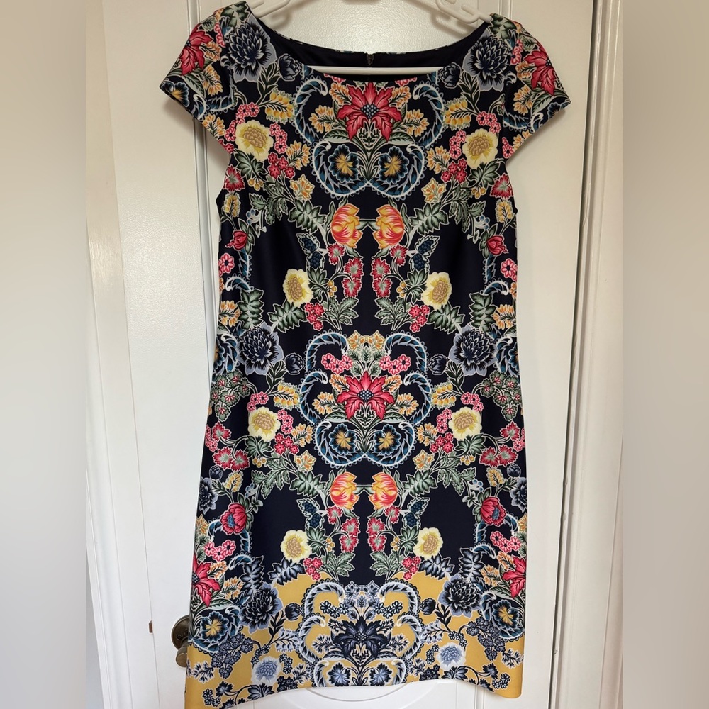 Vince Camuto Patterned Scuba Sheath Dress